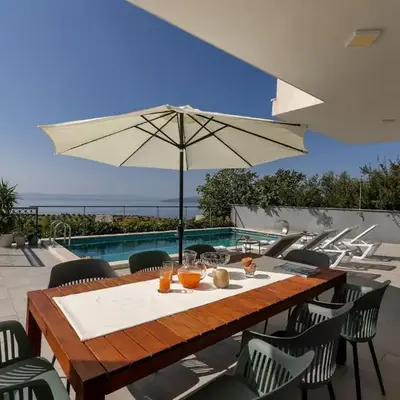 Luxury villa Mae in Makarska