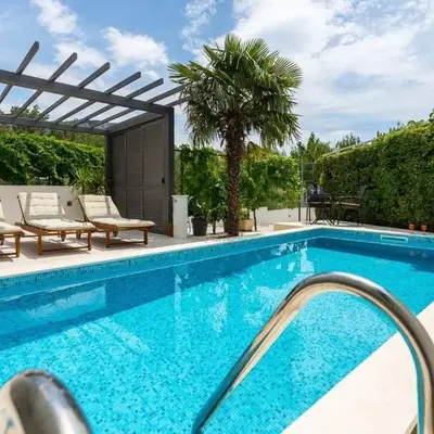 Villa Duce in Omis