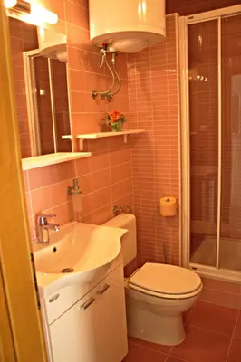 Kupaonica u objektu Apartment La Perla A2 BOL-CENTER