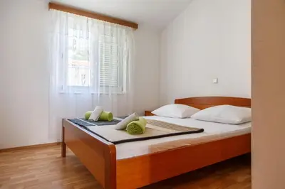 Krevet ili kreveti u jedinici u objektu Apartments with parking space Nemira, Omis - 15727
