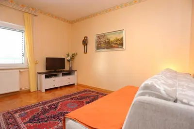 TV i/ili zabavni centar u objektu Apartments by the sea Duce, Omis - 16406
