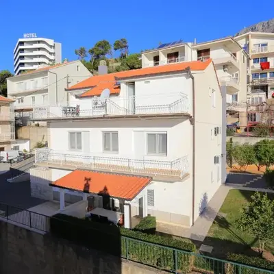 Apartments by the sea Duce