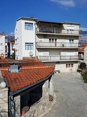 Zgrada u kojoj se nalazi apartman