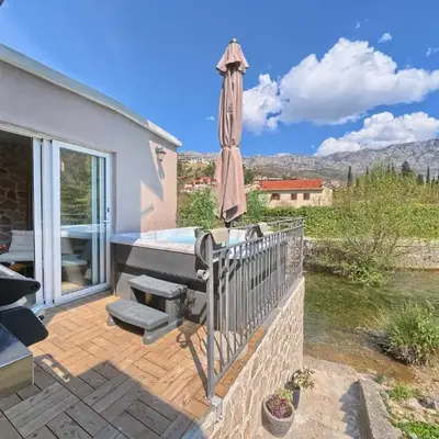 Holiday Home Žrnovnica