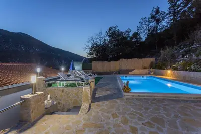 Bazen u objektu Holiday Home Dijamant ili u blizini