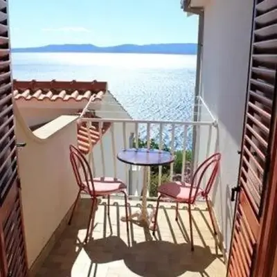 Studio Apartment in Pisak with Sea View