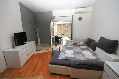 TV i/ili zabavni centar u objektu Bruna