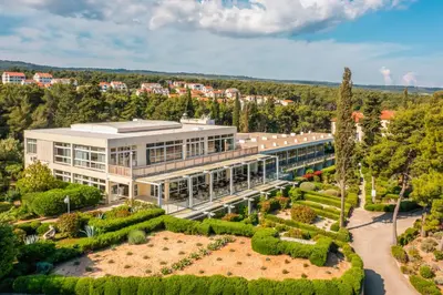 Zgrada u kojoj se nalazi hotel