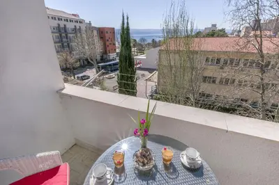 Hrana u apartmanu ili u blizini