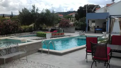 Bazen u objektu Villa Tamara,3 heated Pools, Entire Villa for sole use ili u blizini