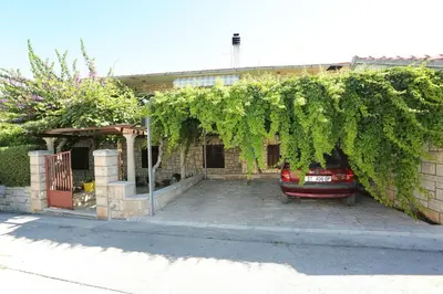 Zgrada u kojoj se nalazi apartman