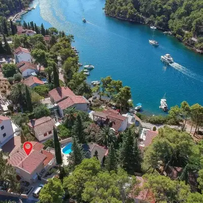 Stunning Home In Vrboska With Kitchen