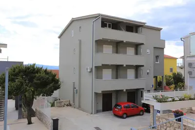 Zgrada u kojoj se nalazi apartman