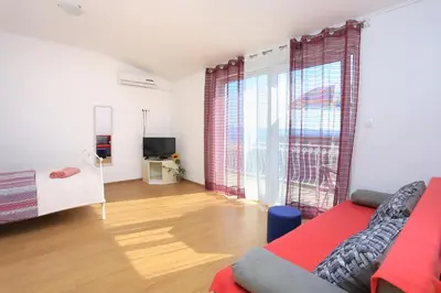 TV i/ili zabavni centar u objektu Apartments with parking space Podstrana, Split - 17053