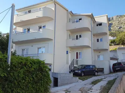 Zgrada u kojoj se nalazi apartman