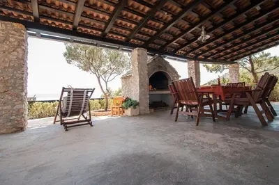 Balkon ili terasa u objektu Secluded fisherman's cottage Cove Spiljice, Brac - 17031