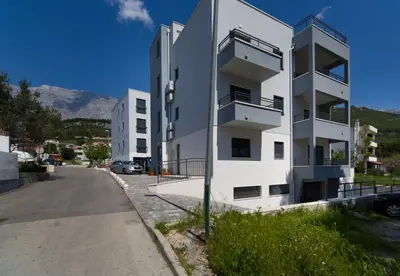 Pogled na planine ili pogled na planine iz aparthotela