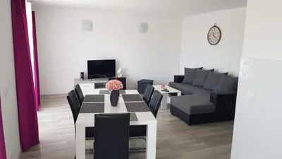 TV i/ili zabavni centar u objektu Apartman LuMa