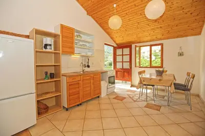 Kuhinja ili čajna kuhinja u objektu Apartments Josip