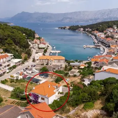 Apartments by the sea Povlja