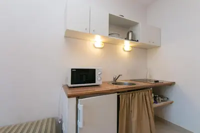 Kuhinja ili čajna kuhinja u objektu Apartments by the sea Brela, Makarska - 16950