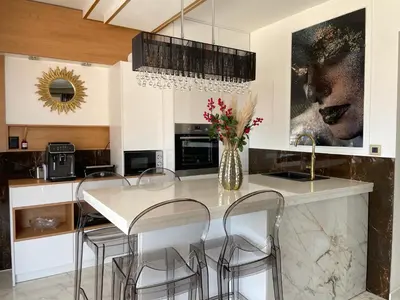 Kuhinja ili čajna kuhinja u objektu Skypool Suite 77 with private pool