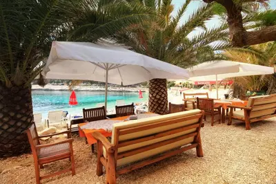 Bazen u objektu Apartments by the sea Hvar - 10430 ili u blizini