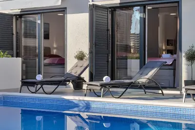 Bazen u objektu Lulani Makarska pool apartment ili u blizini