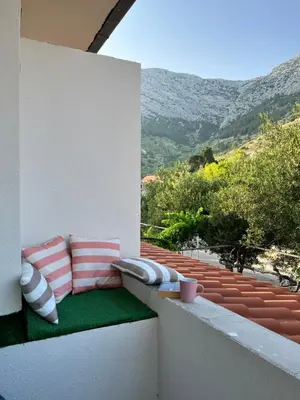 Pogled na planine ili pogled na planine iz apartmana