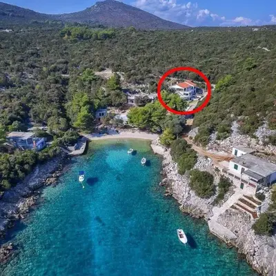 Apartments by the sea Cove Milna - Zastrazisce
