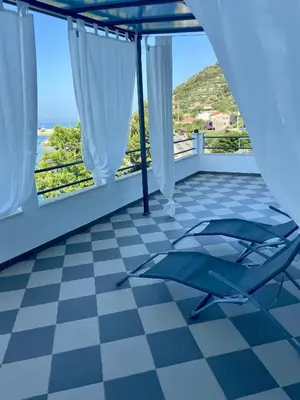 Pogled na planine ili pogled na planine iz apartmana