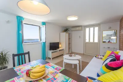 Kuhinja ili čajna kuhinja u objektu Apartmani AD Hvar