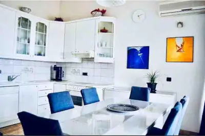 Kuhinja ili čajna kuhinja u objektu Apartment Mila