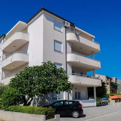 Apartment Neva