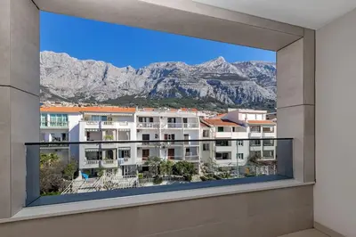 Pogled na planine ili pogled na planine iz apartmana