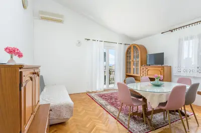 TV i/ili zabavni centar u objektu Apartments with parking space Podstrana, Split - 17586