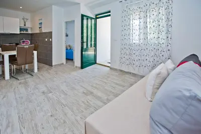 Kuhinja ili čajna kuhinja u objektu Apartments Magdalena