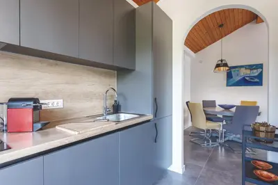 Kuhinja ili čajna kuhinja u objektu Center apartment Golden Ray