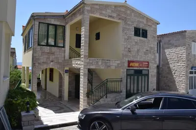 Zgrada u kojoj se nalazi apartman