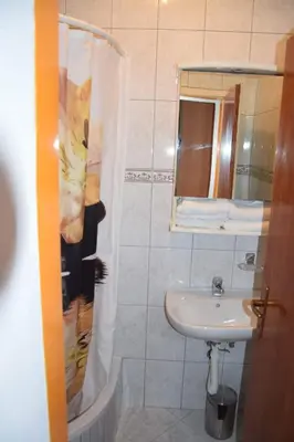 Kupaonica u objektu Apartman Linda