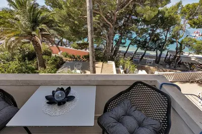 Balkon ili terasa u objektu Beachfront Deluxe B&B