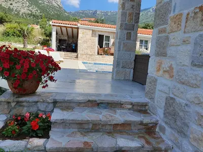 Pogled na planine ili pogled na planine iz apartmana