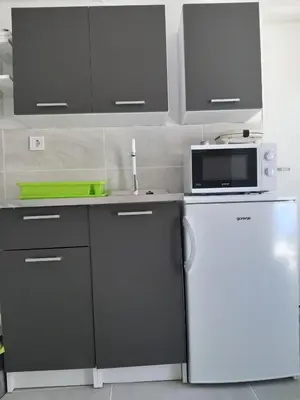 Kuhinja ili čajna kuhinja u objektu Belindas Place