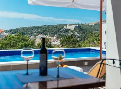 Pogled na planine ili pogled na planine iz apartmana