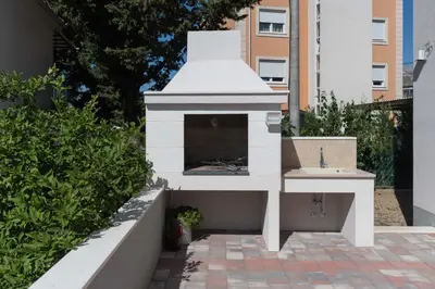 Zgrada u kojoj se nalazi apartman