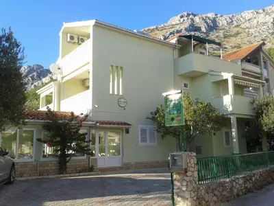 Pogled na planine ili pogled na planine iz apartmana