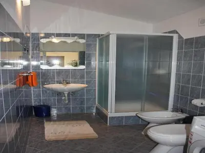Kupaonica u objektu Apartments Račić