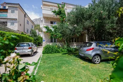 Vrt u objektu Apartments with parking space Duce, Omis - 2773