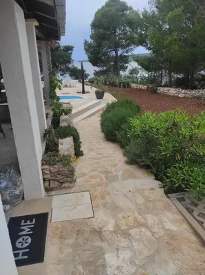 Vrt u objektu Obiteljska kuća za odmor Futura