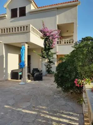 Zgrada u kojoj se nalazi apartman